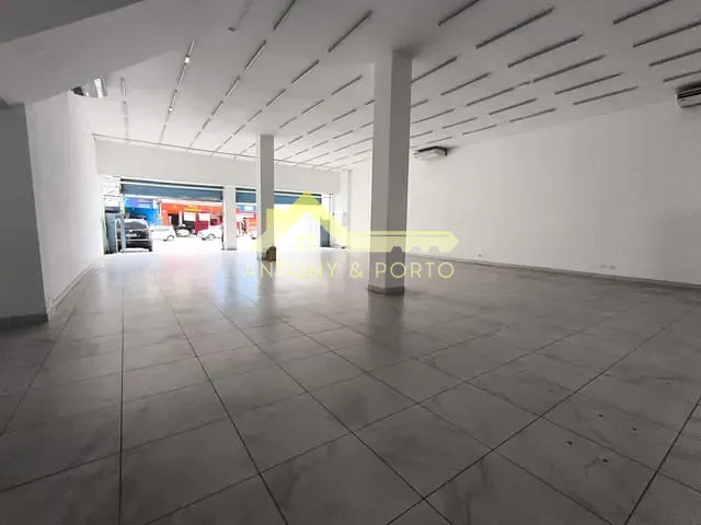 Sala com 330m², para alugar, no bairro Jardim Eugênia em Guarulhos