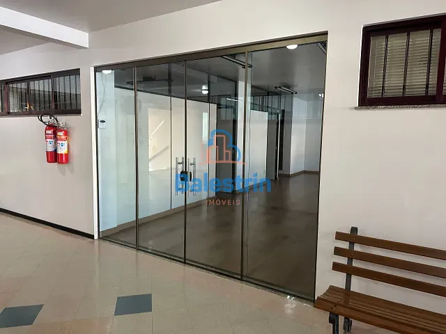Sala à venda ou para alugar, no bairro Centro em Fraiburgo