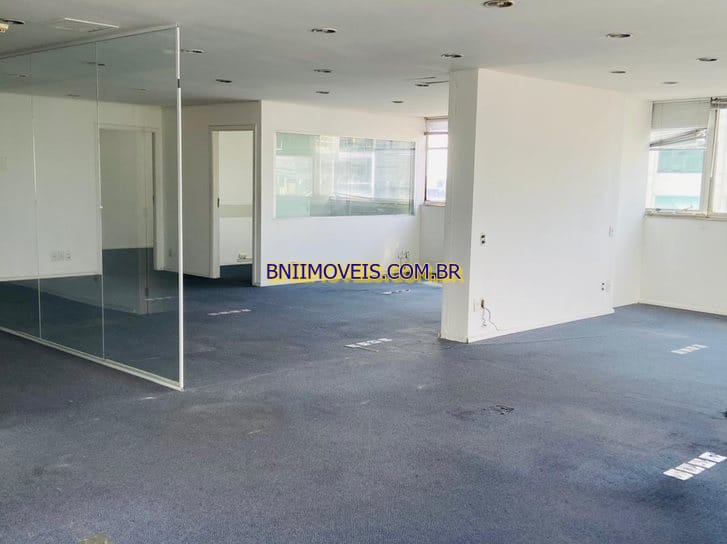 Conjunto Comercial-Sala à venda e aluguel com 2 quartos, 220m² - Foto 2