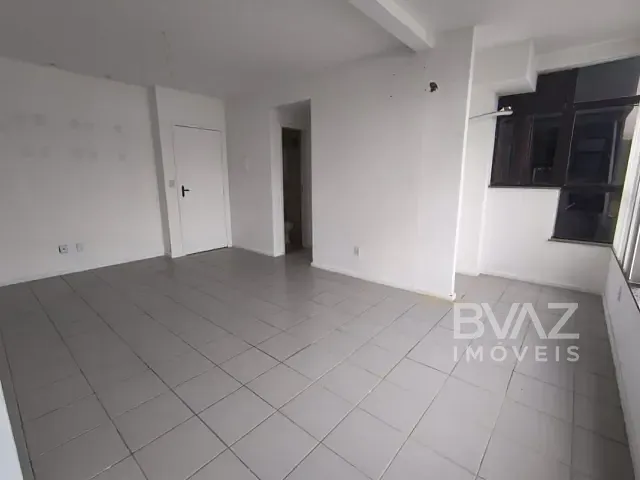 Sala com 60m², para alugar, no bairro Centro em Cabo Frio