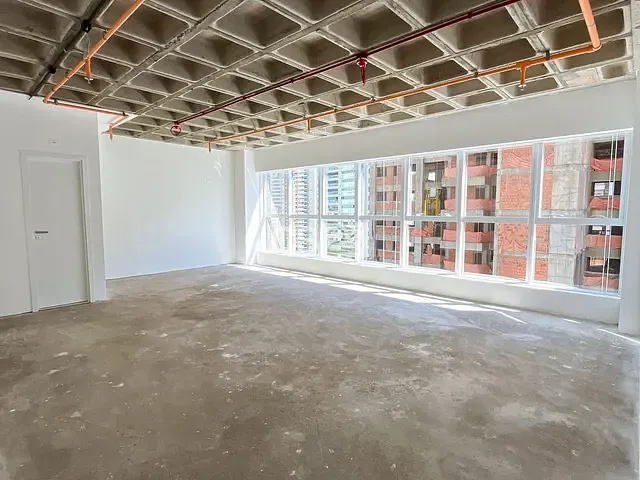 Sala à venda, no bairro Gleba Fazenda Palhano em Londrina