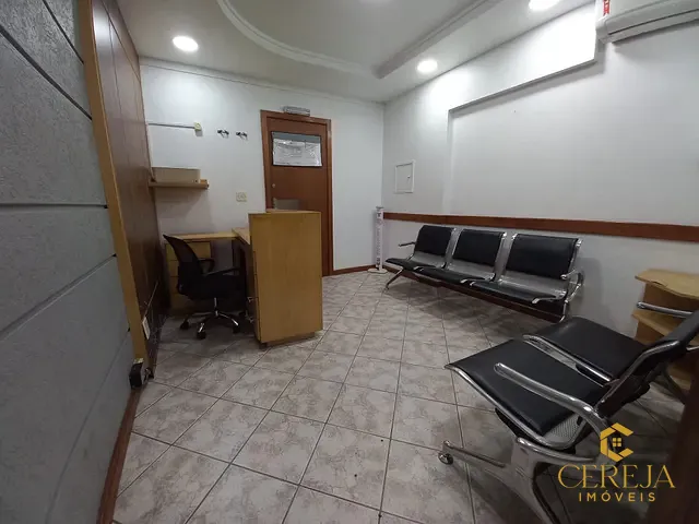 Sala com 80m², à venda, no bairro Centro em Nova Friburgo