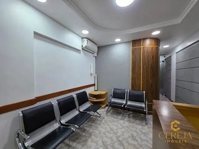 Sala com 80m², à venda, no bairro Centro em Nova Friburgo