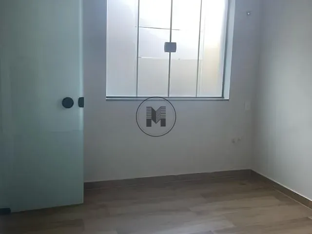 Sala com 20m², para alugar, no bairro Centro em Guaratinguetá