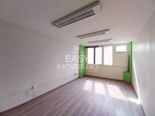 Sala com 211m², à venda ou para alugar, no bairro Centro em Rio de Janeiro