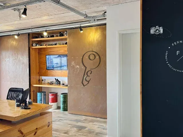Sala à venda, no bairro Vila Mariana em São Paulo