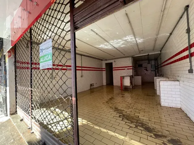 Sala com 140m², à venda, no bairro Comendador Soares em Nova Iguaçu
