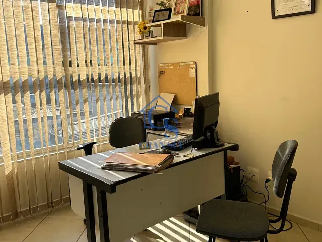 Sala à venda, no bairro Santo Amaro em São Paulo