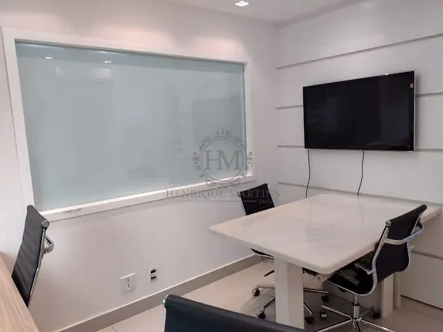 Sala à venda, no bairro Barra da Tijuca em Rio de Janeiro