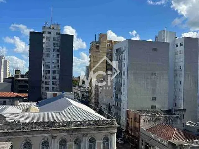 Sala à venda, no bairro Centro em Pelotas