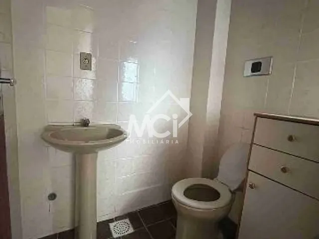 Sala à venda, no bairro Centro em Pelotas