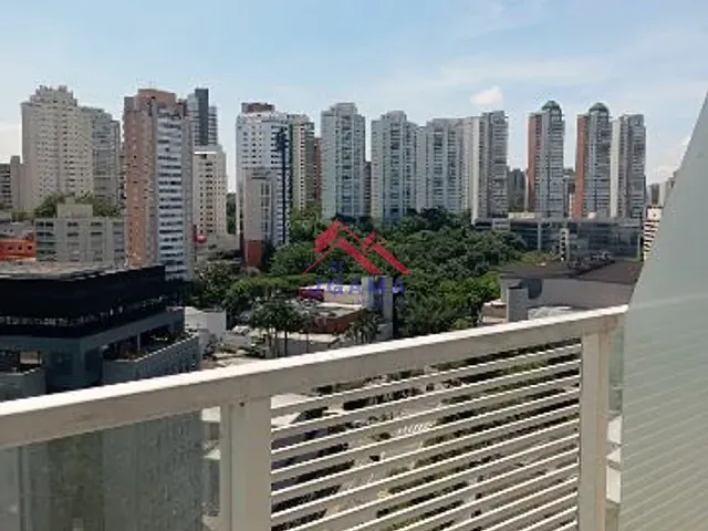 Sala à venda ou para alugar, no bairro Vila Andrade em São Paulo