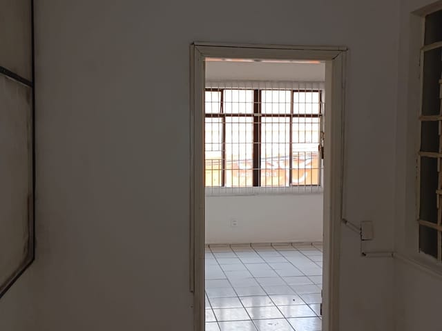 Sala para alugar, no bairro Centro em Londrina