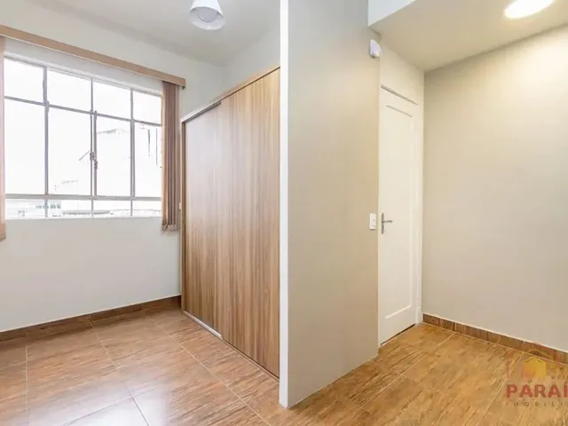 Sala à venda, no bairro Centro em Curitiba