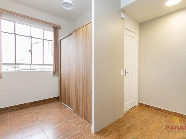 Sala à venda, no bairro Centro em Curitiba