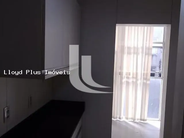 Sala para alugar, no bairro República em São Paulo
