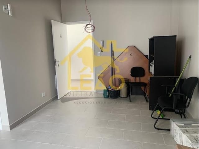 Sala com 37m², para alugar, no bairro Centro em Carapicuíba