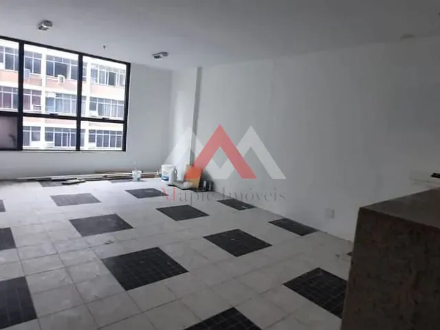 Sala com 40m², para alugar, no bairro Centro em Niterói