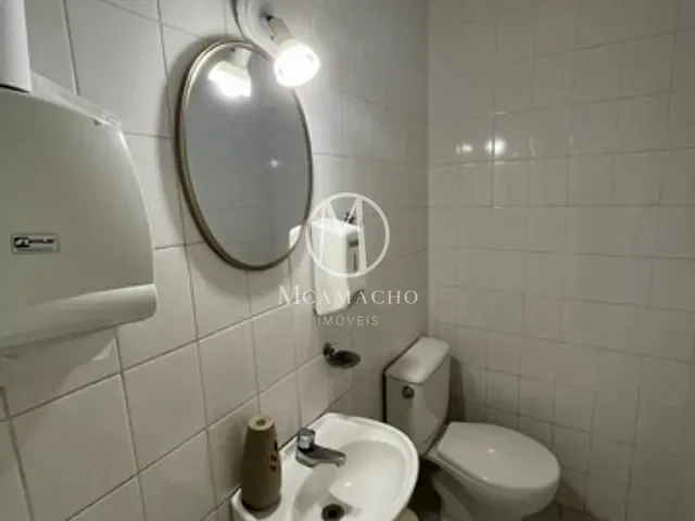 Sala à venda, no bairro Barra da Tijuca em Rio de Janeiro