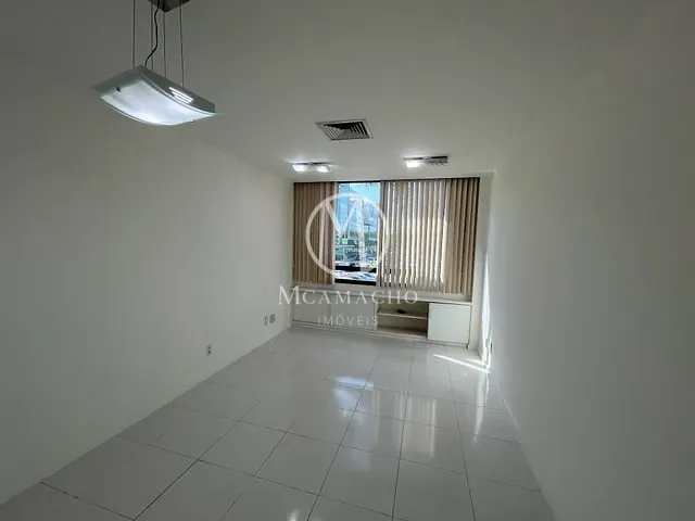 Sala à venda, no bairro Barra da Tijuca em Rio de Janeiro