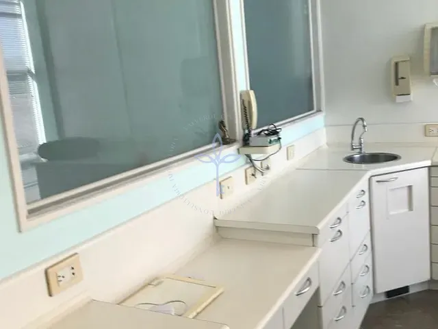 Sala à venda, no bairro Bangu em Rio de Janeiro