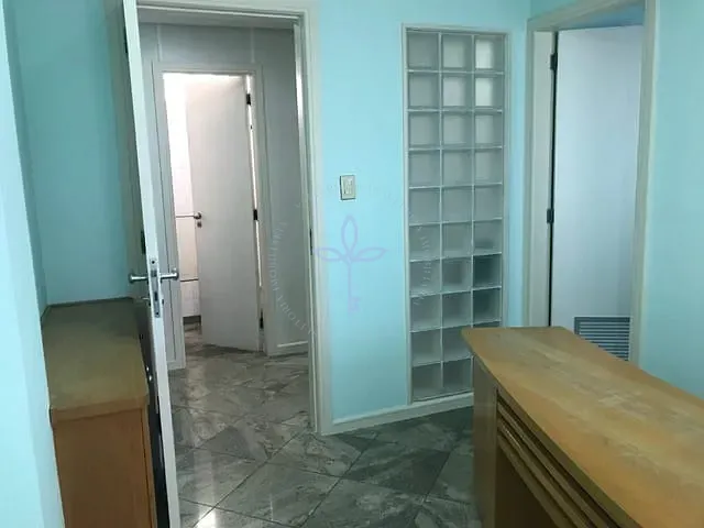 Sala à venda, no bairro Bangu em Rio de Janeiro