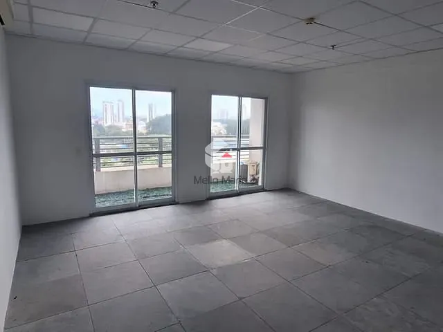 Sala à venda, no bairro Centro em Osasco