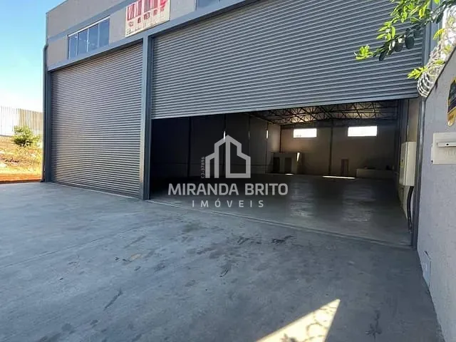 Sala à venda ou para alugar, no bairro Parque Primavera em Aparecida de Goiânia