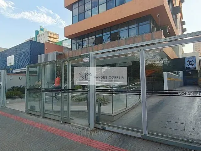 Sala com 75m², à venda, no bairro Centro em Londrina