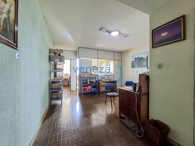 Sala com 66m², à venda, no bairro Centro em Londrina