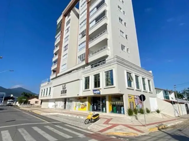 Sala à venda, no bairro Centro em Camboriú
