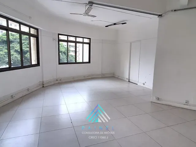 Sala para alugar, no bairro República em São Paulo