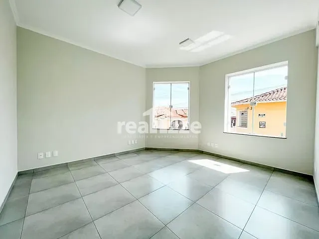Sala com 18m², para alugar, no bairro Centro em Itapira