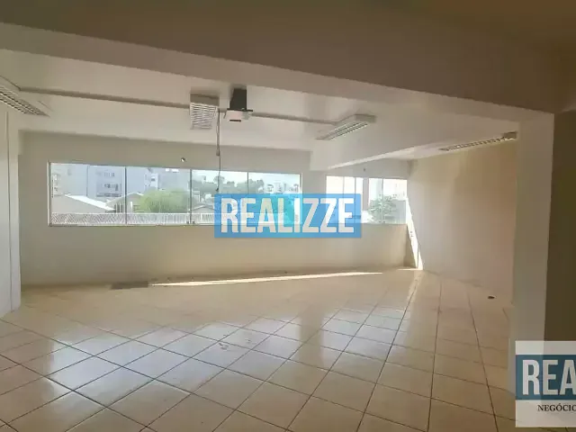 Sala com 109m², à venda, no bairro Centro em Marau