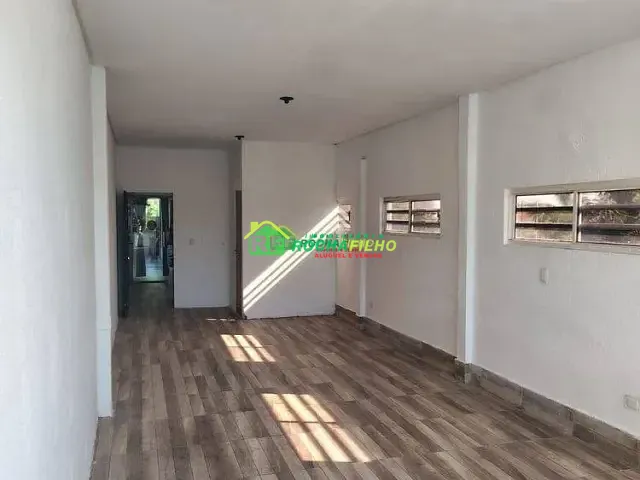Sala com 32m², para alugar, no bairro Horto em Teresina