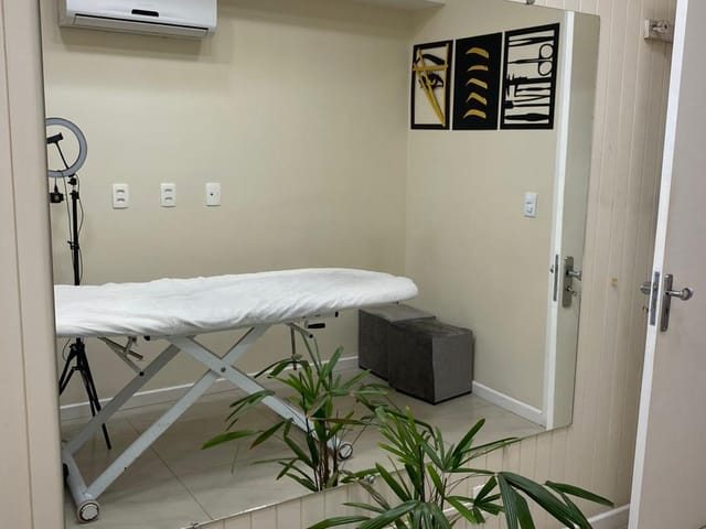 Sala à venda, no bairro Centro em Petrópolis