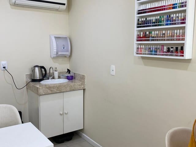 Sala à venda, no bairro Centro em Petrópolis