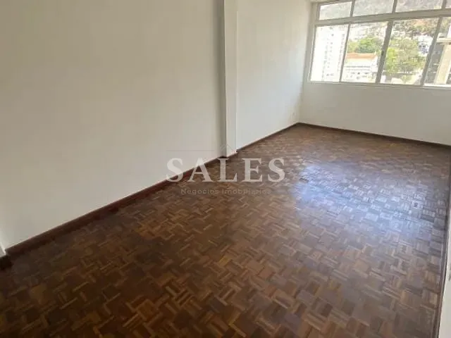 Sala com 40m², para alugar, no bairro Centro em Juiz de Fora