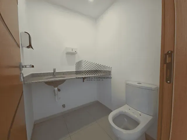 Sala com 52m², para alugar, no bairro Batel em Curitiba