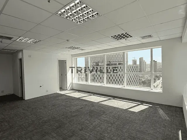 Sala para alugar, no bairro Dezoito do Forte Empresarial/Alphaville. em Barueri
