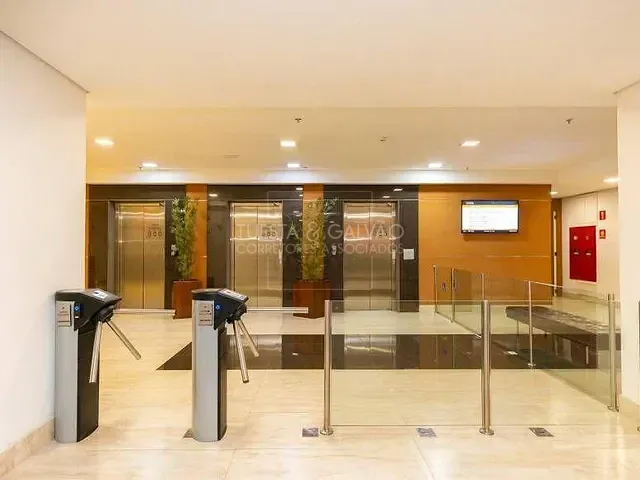 Sala com 28m², à venda, no bairro Centro em Curitiba