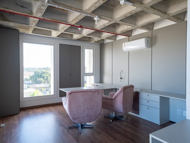 Sala com 60m², à venda ou para alugar, no bairro Três Vendas em Pelotas