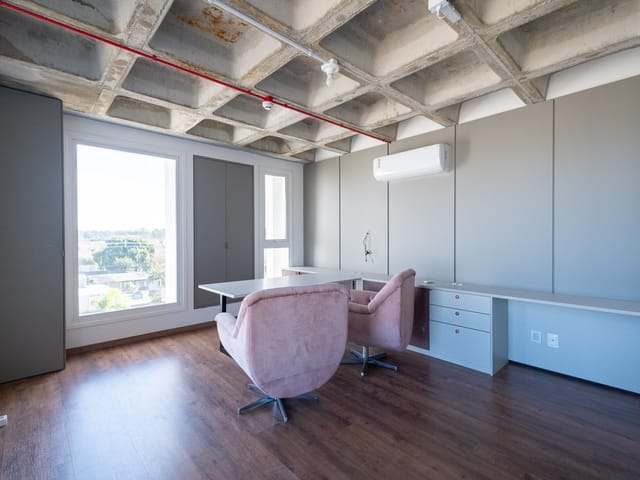 Sala com 60m², à venda ou para alugar, no bairro Três Vendas em Pelotas