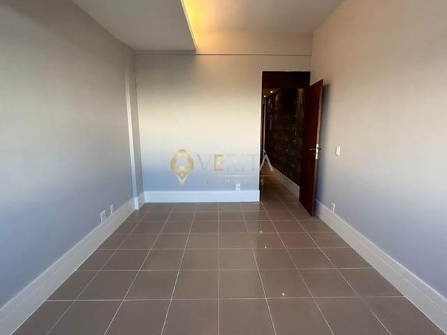 Sala à venda, no bairro Barra da Tijuca em Rio de Janeiro