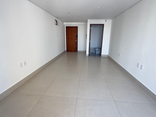 Sala com 30m², à venda, no bairro Jardim Goiás em Goiânia
