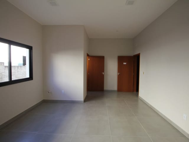 Sala com 35m², para alugar, no bairro Jardim Recanto do Bosque em São João da Boa Vista