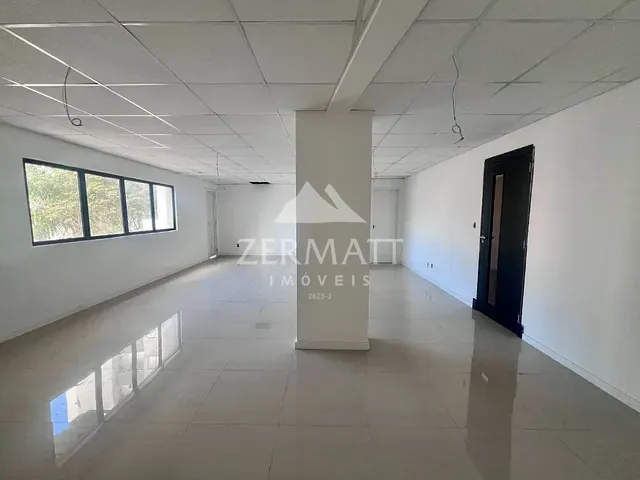 Sala com 50m², para alugar, no bairro Centro em Blumenau