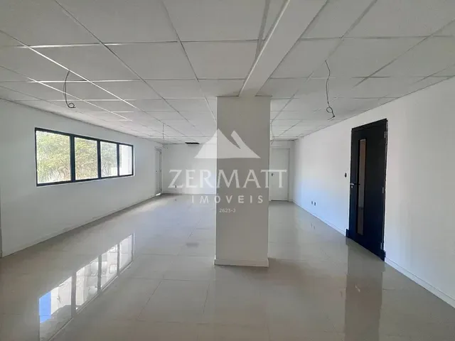 Sala com 50m², para alugar, no bairro Centro em Blumenau
