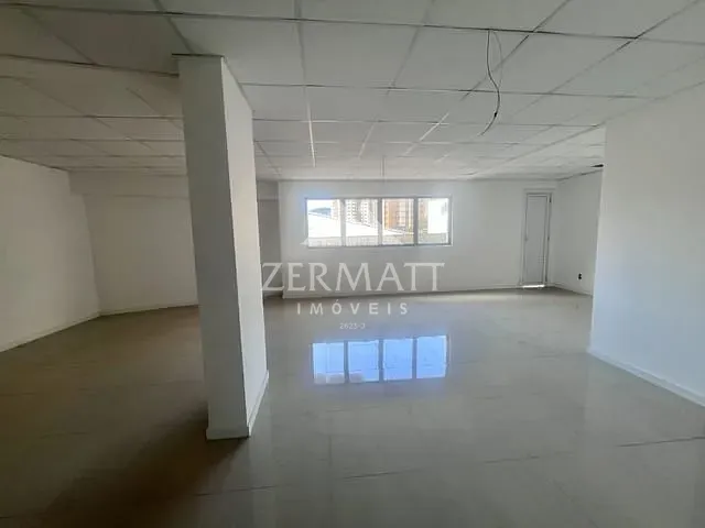 Sala com 50m², para alugar, no bairro Centro em Blumenau