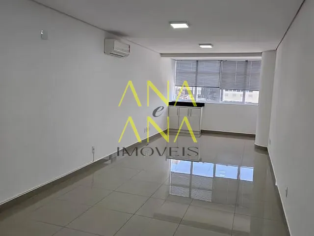 Sala para alugar, no bairro Condomínio Residencial Euroville em Bragança Paulista